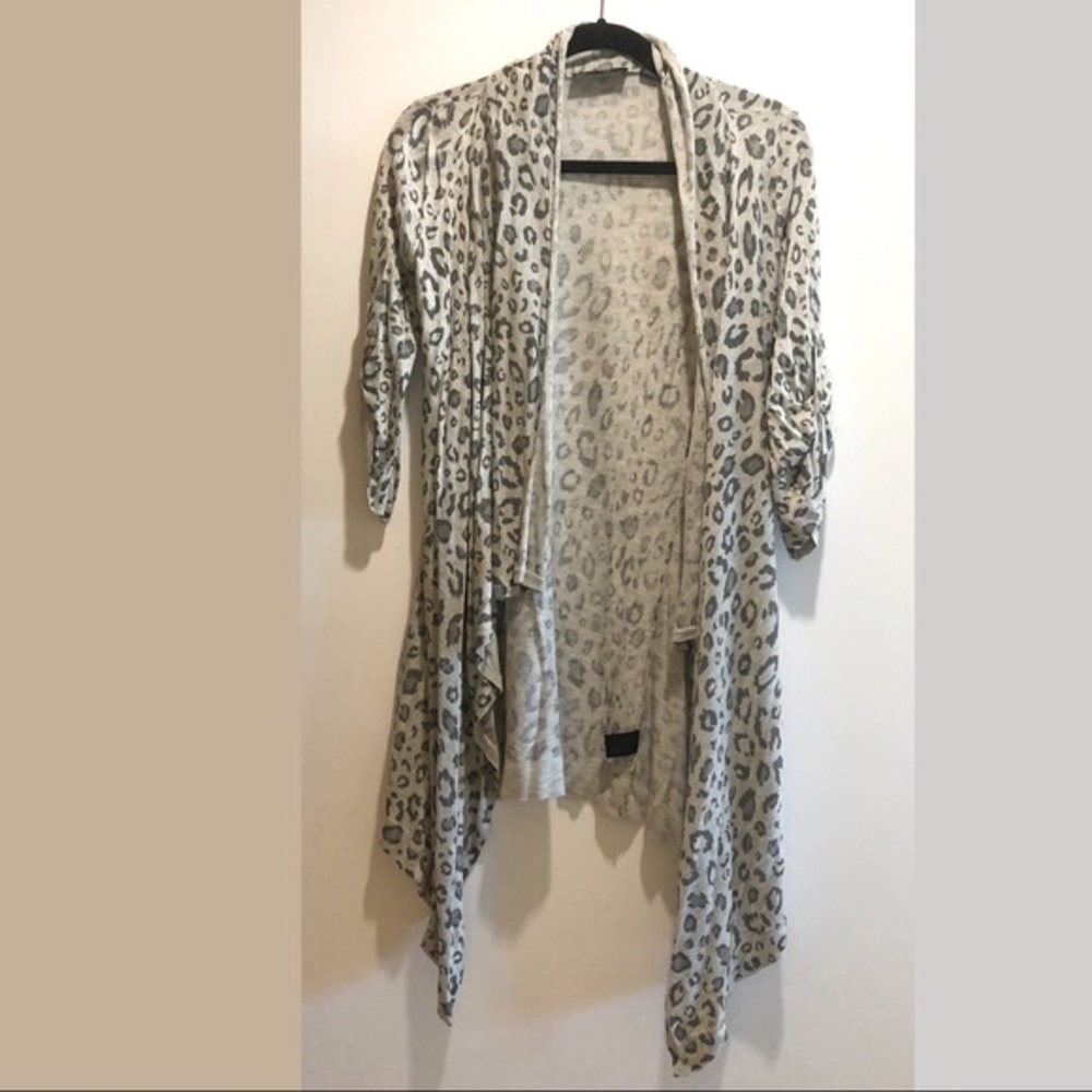 WYTON GREY ANIMAL PRINT OPEN CARDIGAN